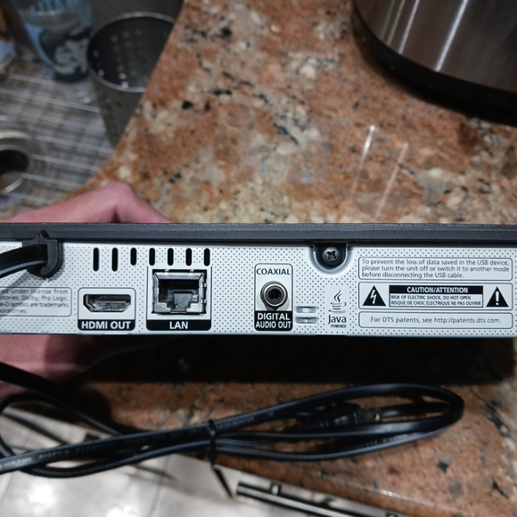 Samsung BD-J5100/ZA Blu-ray & DVD Player w/HDMI cable. No Remote ( Works!) - Picture 10 of 11